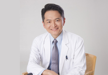 從醫師到健康創業家 翻轉人生之路 提升自己 帶領更多人實現健康與財富自主