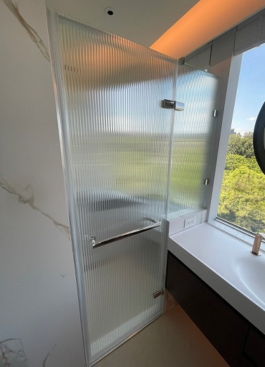 Goldenstyle LMP-4<br>長虹玻璃貼膜-亮面示意圖