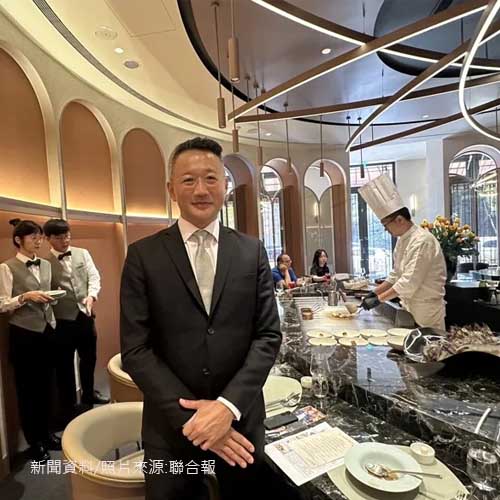 餐廳前種滿香草 56歲餐飲集團高幹創業...打造南法格風鐵板燒