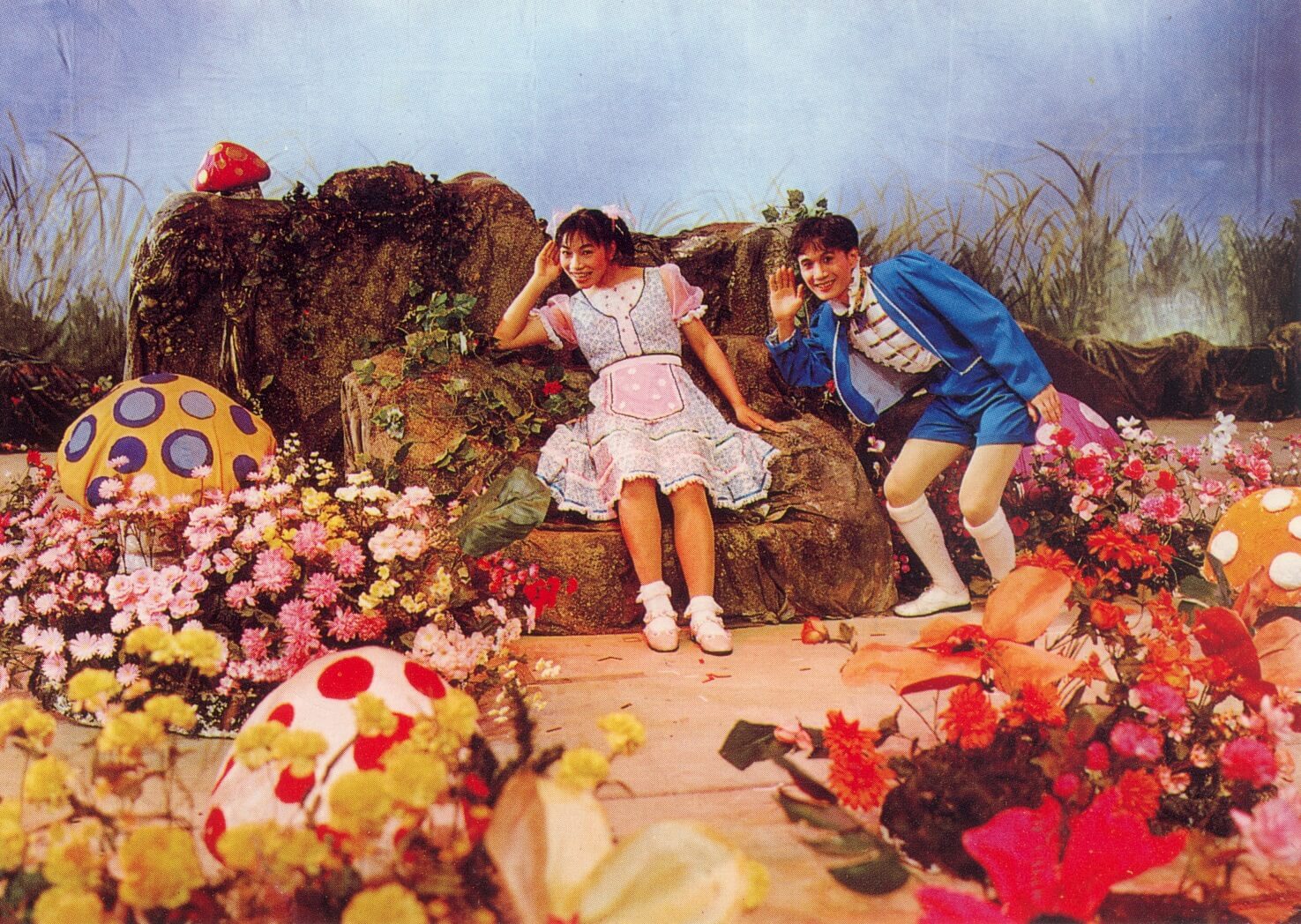 朱雯 