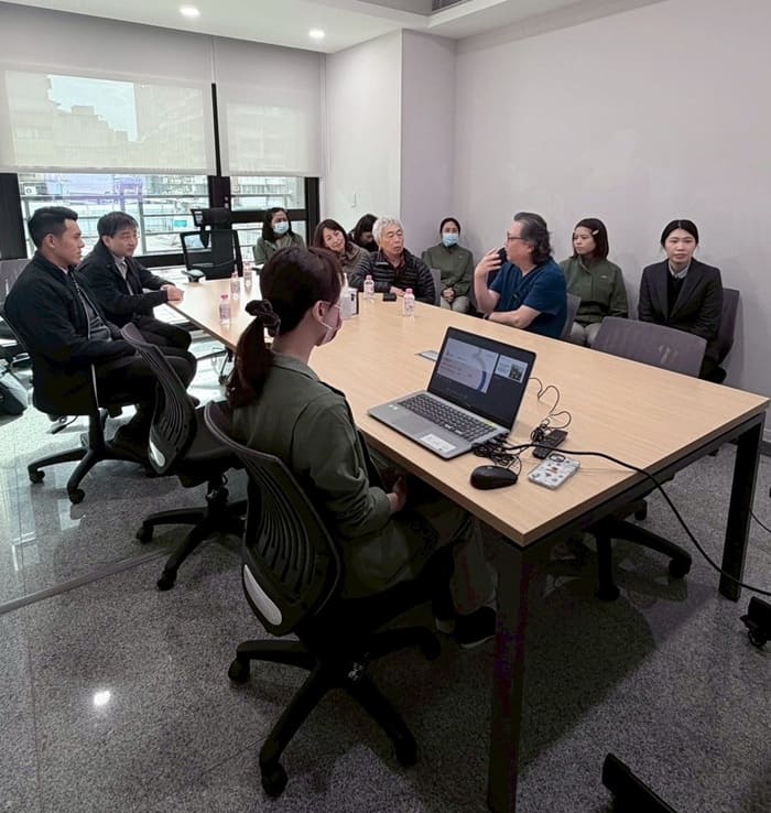 A Meaningful Academic Exchange with Renowned Professors from Kyorin University