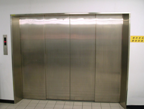 鋼索式載貨用電梯示意圖