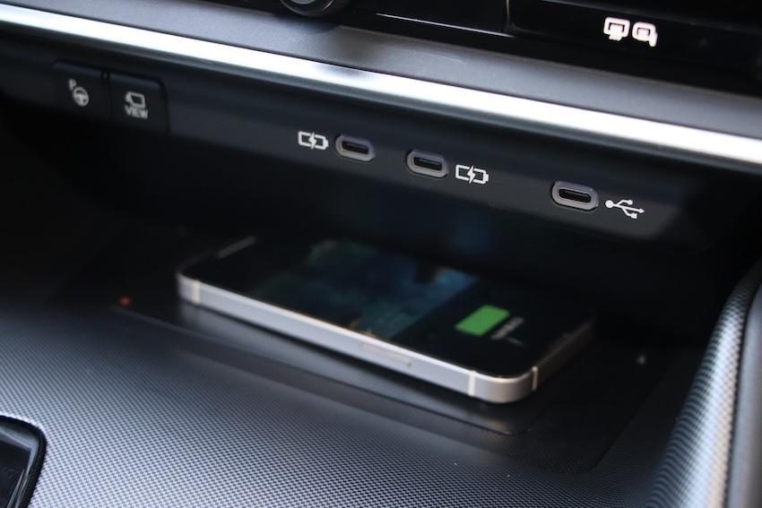 車內 USB 大進化！Type-C 快充成新世代車款標配