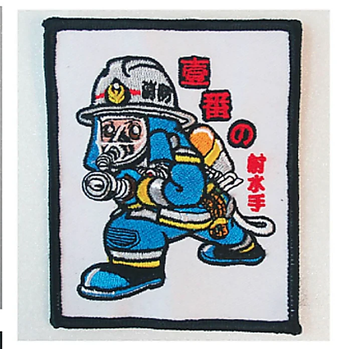 動漫機甲戰士機器人彩色高密度刺繡 團體服刺繡範例 D&T衣的廠