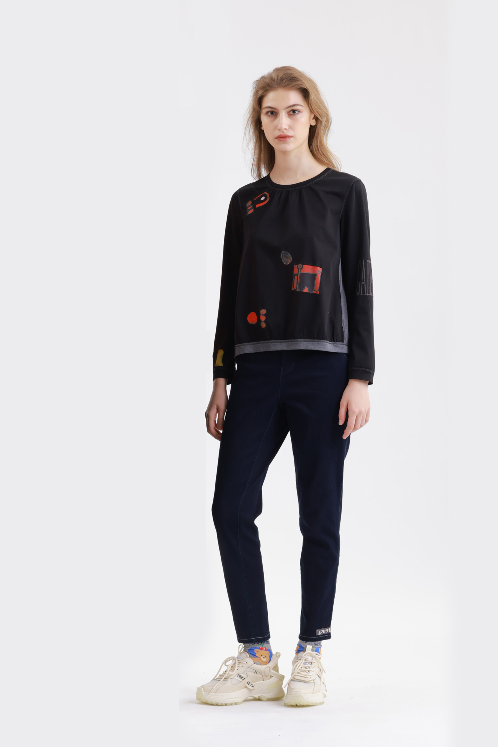 彈性合身牛仔褲示意圖