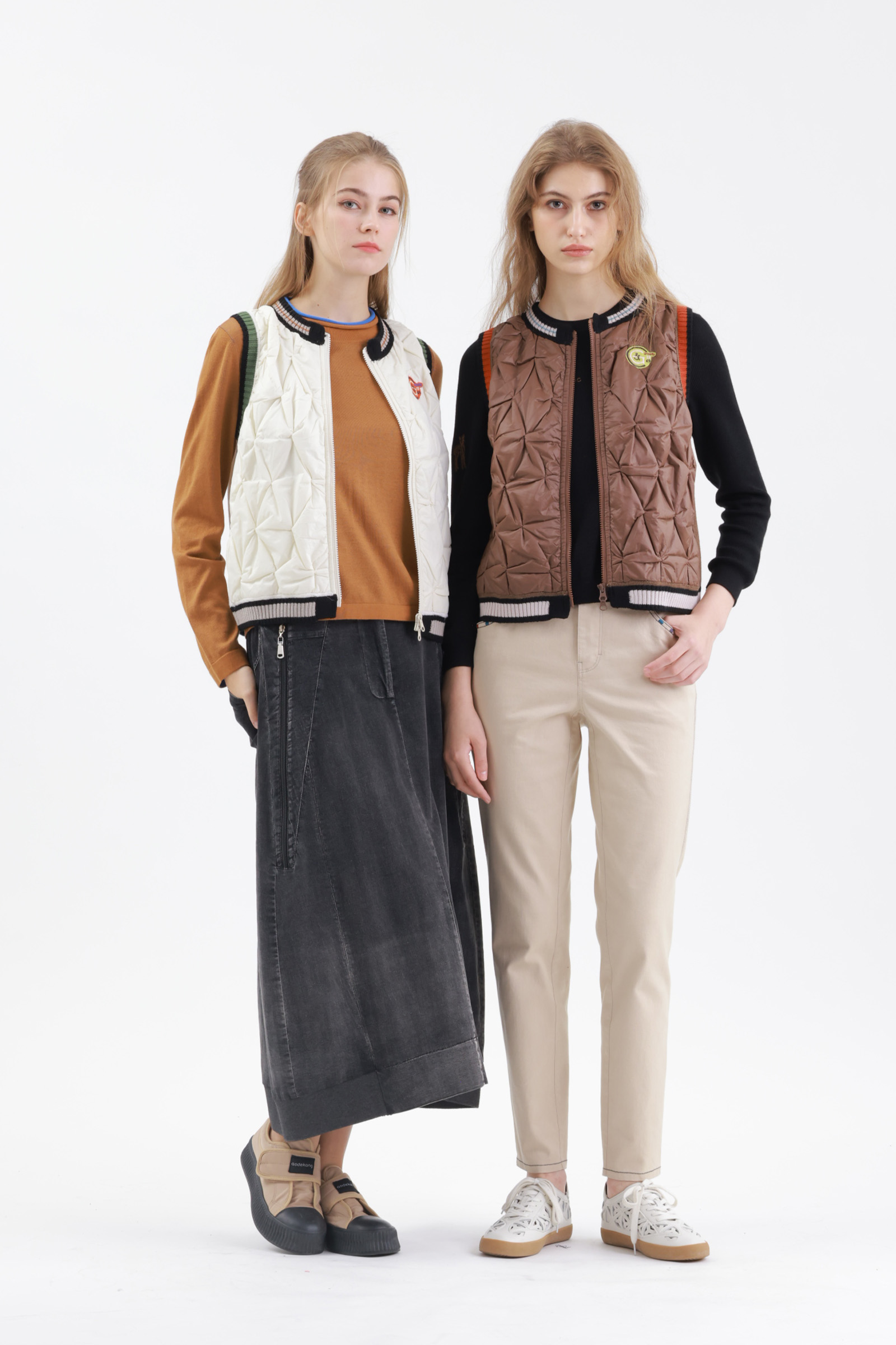 扭花毛織拼接鋪棉背心示意圖