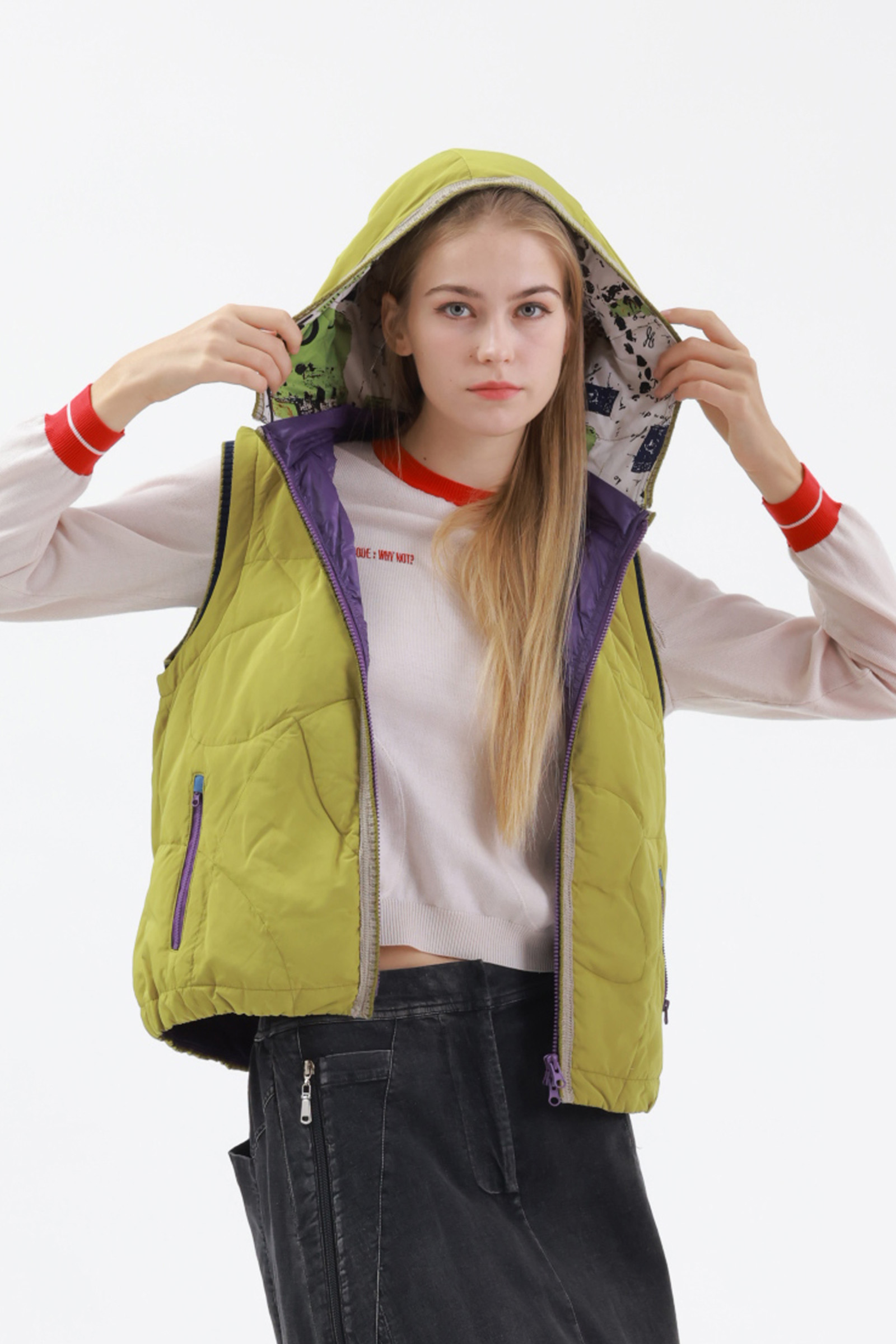 跳色輕量羽絨背心示意圖