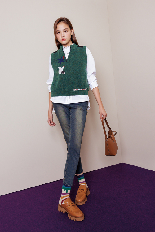 日式玩味毛海針織背心示意圖