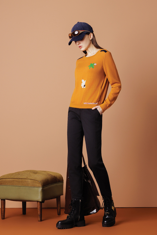 簡約舒適義大利紗針織上衣示意圖