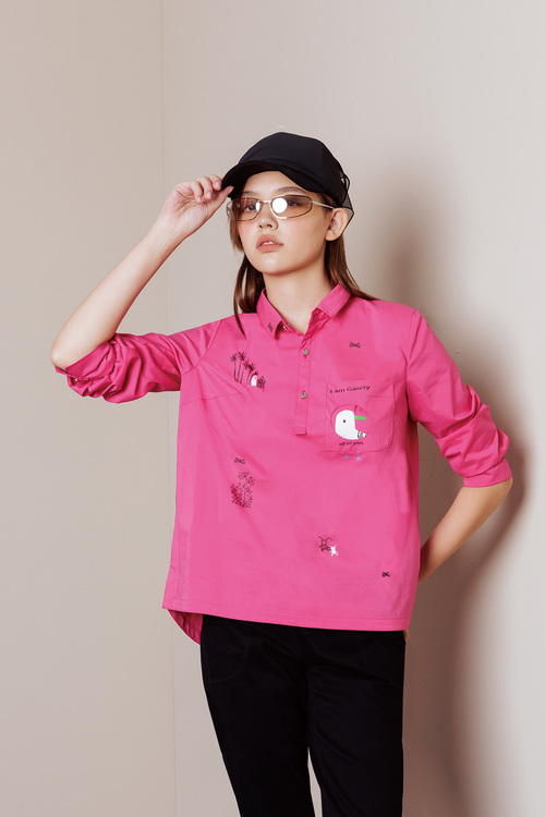 趣味印花口袋襯衫示意圖