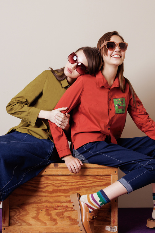 森林秋韻印花襯衫示意圖