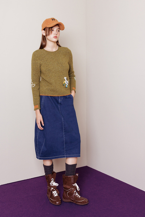 彩點義大利紗針織上衣示意圖