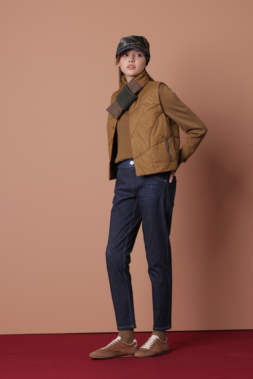 親膚針織牛仔褲示意圖