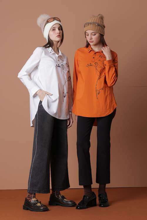 刺繡四面彈小喇叭褲示意圖