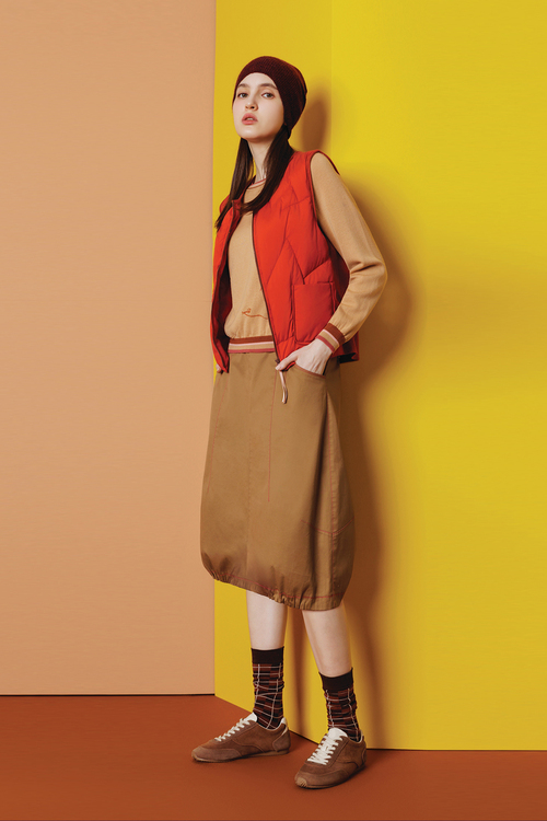 異材毛織羽絨背心示意圖