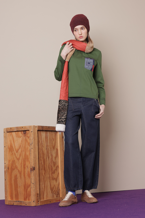 親膚彈性刺繡蘿蔔褲示意圖