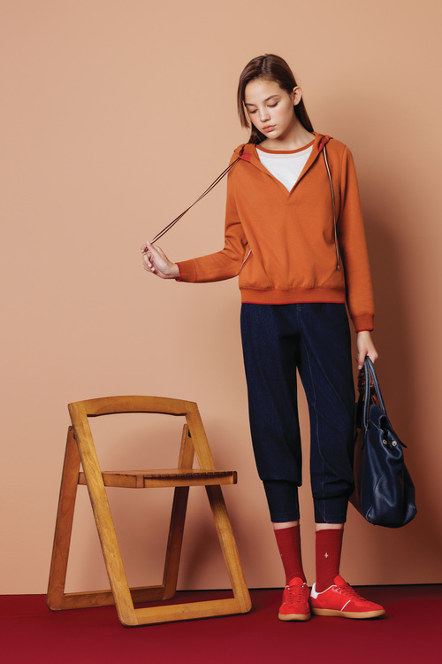 假兩件休閒連帽T恤示意圖