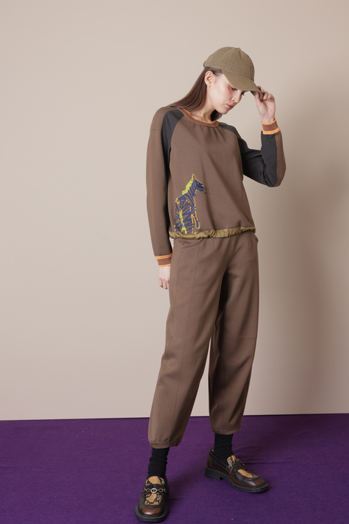 異材質立體刺繡T恤示意圖