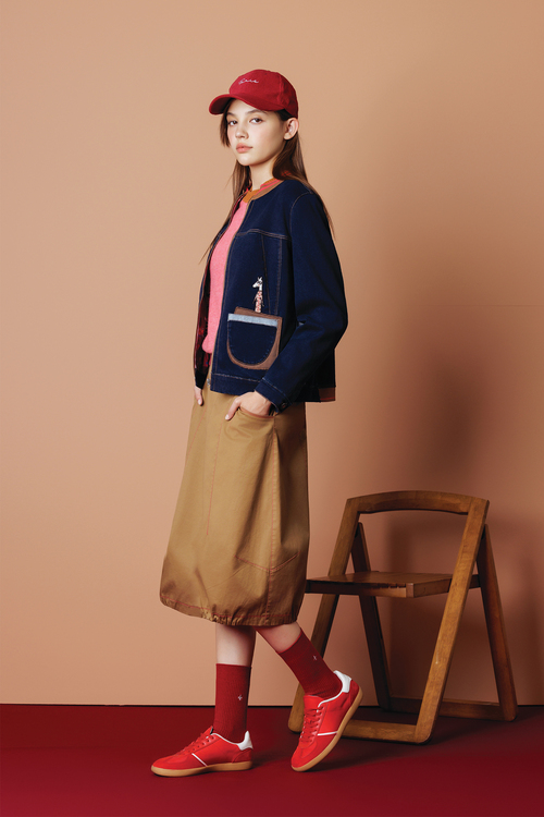 撞色刺繡內刷毛牛仔外套示意圖