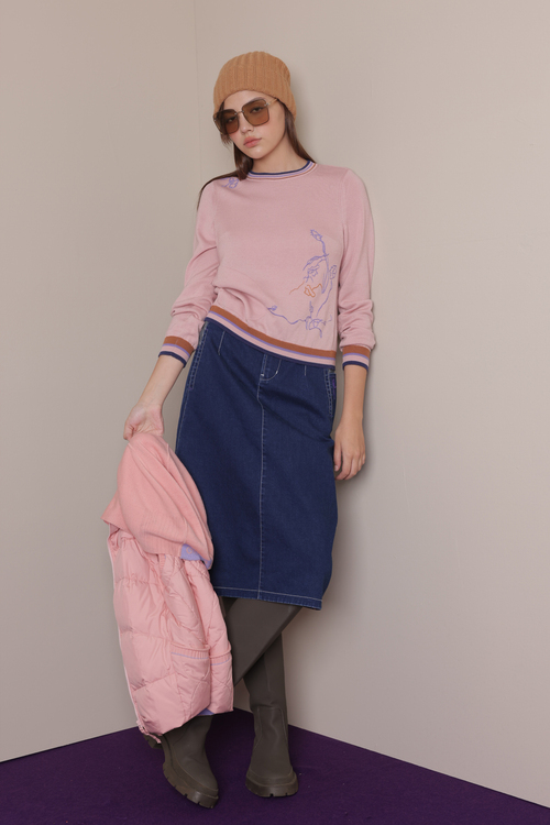 親膚剪接牛仔裙示意圖