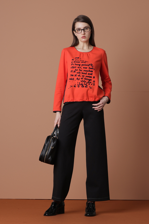 四面彈簡約直筒褲示意圖