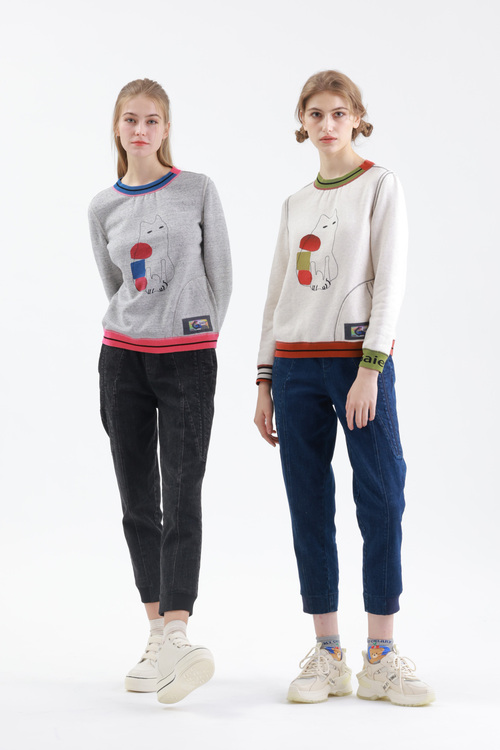 跳色趣味柔軟內刷毛衛衣示意圖