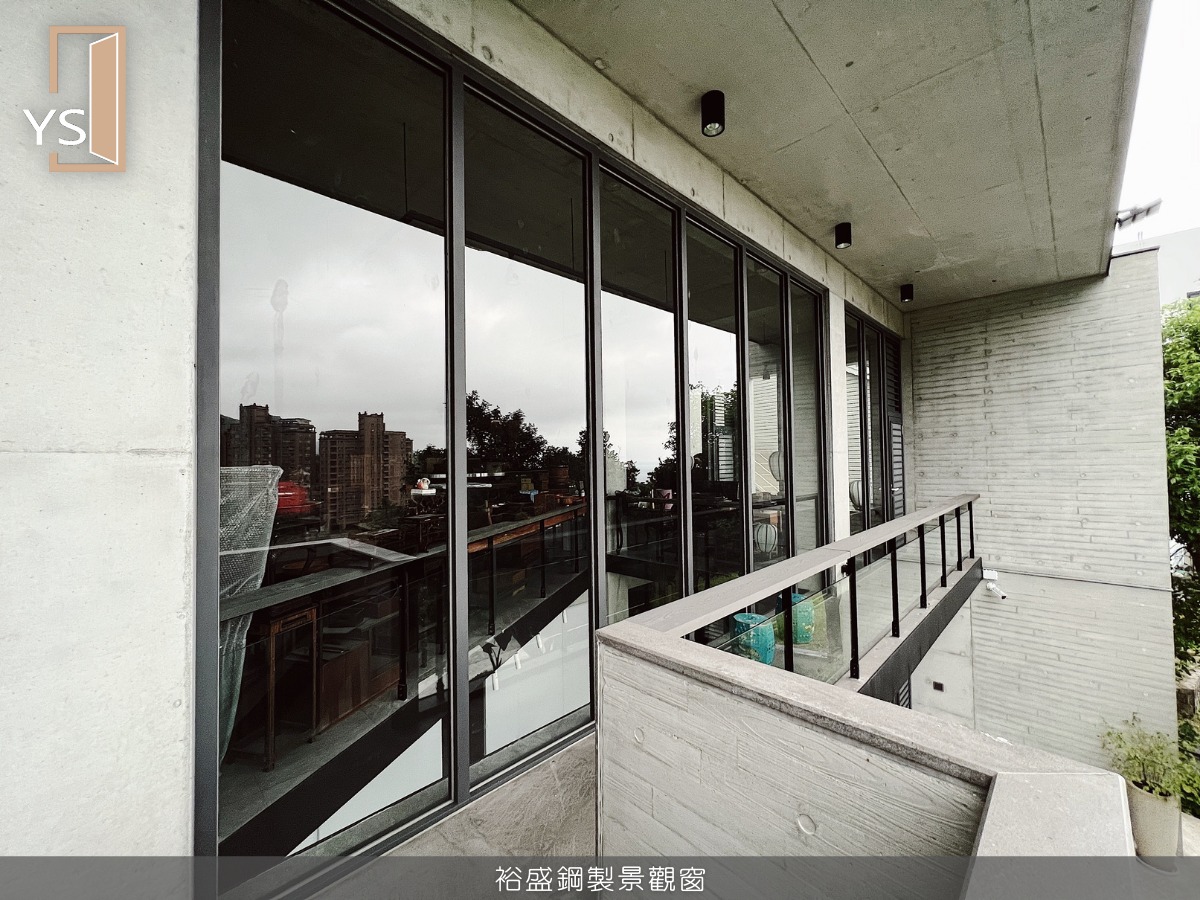 客廳氣密窗價格怎麼抓？還要搭配風格才好看
