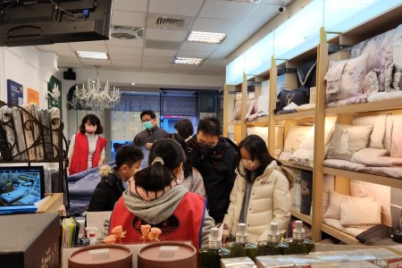 年度/年終清倉特賣會全館2.5折起(一年一次)