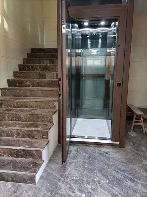 家用電梯