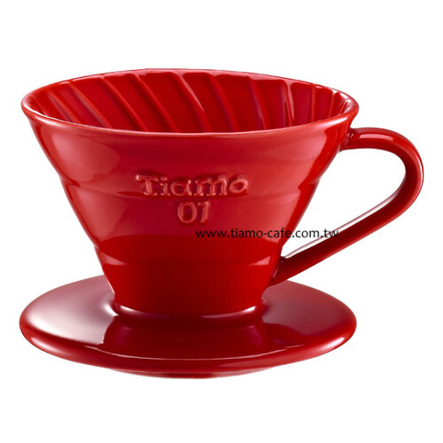 TIAMO V01陶瓷圓錐咖啡濾器組(紅)附濾紙量匙示意圖