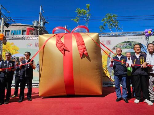 1141029危樓拆除再利用 清水市區新增停車場洽公、旅遊更方便 綠意延伸美化景觀示意圖