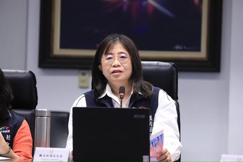 1141104二0二五台中國際花毯節本週開跑 觀旅局長陳美秀：今年以卡通頻道《飛天小女警》為靈感 盧市長：拚經濟、拚觀光、拚市民的好生活一刻不能停示意圖