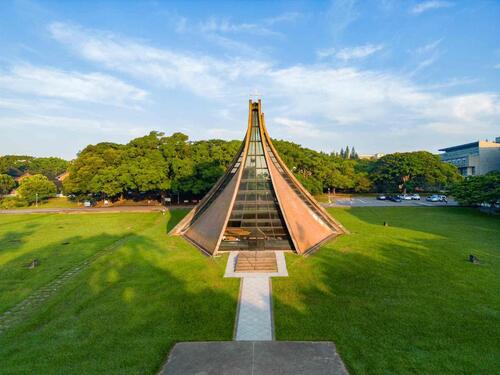 1141105東海大學榮登2026 QS全台亞洲排名私立非醫學類大學第一 張國恩七十週年將以優異成績邁向蛻變新元年示意圖