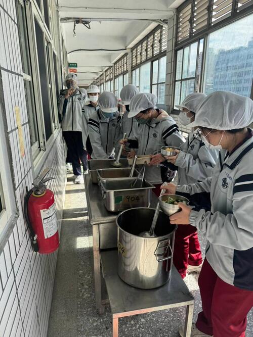 1141107中市學校午餐11/7起恢復使用溫體豬肉  教育局：剩餘食物仍暫禁打包示意圖