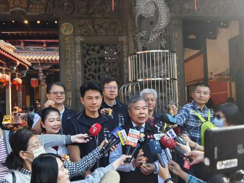 1141129媽祖行動光明燈「亮」相！中市交通局攜手樂成宮守護行人夜間安全示意圖