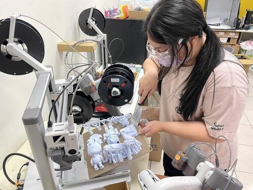 1150116三年最高補助10萬勞工技能不斷電！中彰投分署115年508門產業人才投資方案在職訓練開跑示意圖