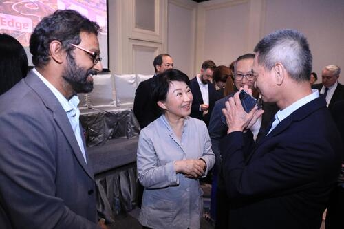 1150430盧市長赴台中美國商會演講 揭示「台中優勢」：全台無人機產業領航城市示意圖