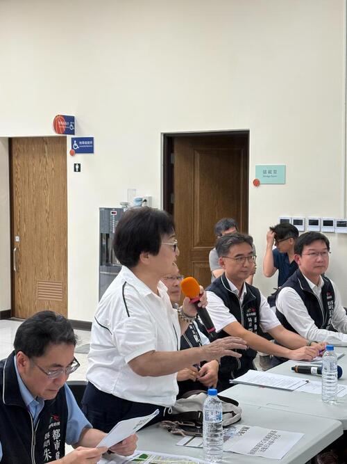1150508張瀞分議員召開亞大附醫營運前協調會議 跨局處超前部署 盤點交通、人行與公共運輸整備示意圖