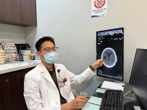 1150703車禍後走路怪、記憶退化 家屬誤當後遺症 竟是腦部積水！醫師揪出交通性水腦症示意圖