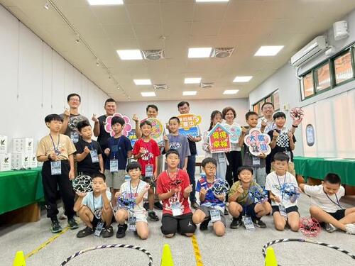 1150709深耕科技教育！西屯11校「球型無人機夏令營」熱鬧登場示意圖