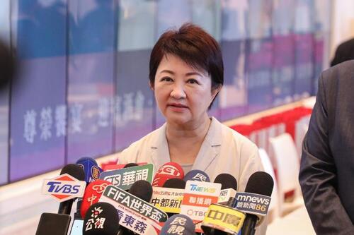 1150715致癌油風暴 盧秀燕市長喊話中央：12年前 油品案前行政院長致歉、部長下台示意圖