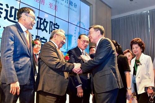 1150715亞洲台商聯合總會再返台中召開會議！ 卓院長宣示「轉向海洋」：修正對單一市場依賴 盧市長揭三大優勢歡迎全球台商「回家」投資示意圖