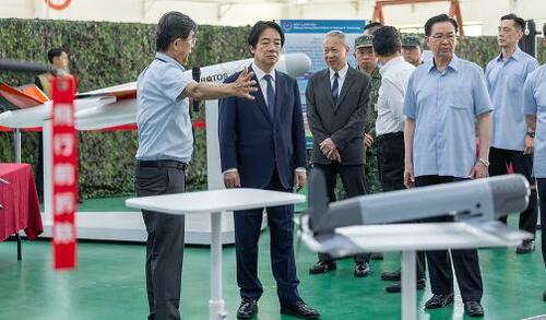 1150717視察中山科學研究院無人機研發現況 賴清德總統籲立院支持國防特別預算 守護國家安全、維護印太和平與穩定示意圖