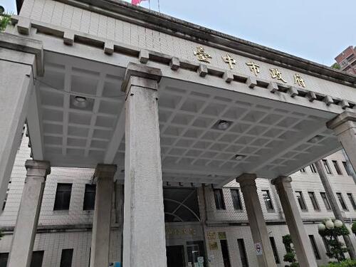 1150726裝潢自家不申報恐被罰 台中三年裝修申請逾3,700件 陳俞融議員籲市府加強宣導並簡化流程示意圖
