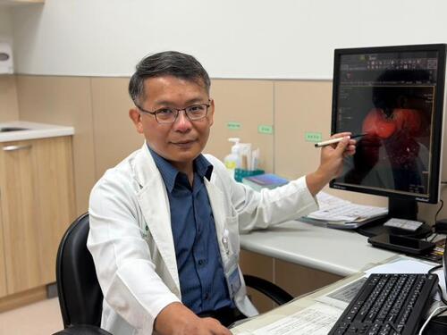 1150804沒症狀也可能藏胃腫瘤！45歲男健檢揪出3顆胃基質瘤 醫提醒高危險族群別輕忽示意圖