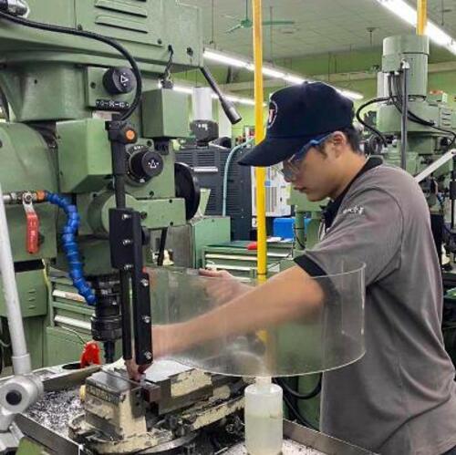 1150825強化實作能力！台中訓練場近3年培訓逾5000人、訓後就業率逾9成示意圖