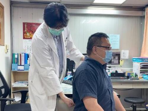 1150828走路輕飄飄不是卡到陰! 頸椎病變壓迫神經造成示意圖