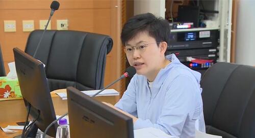 1150911台中市民不要抽獎、要普發現金 陳俞融等6議員提案促盧市府年底前還稅於民示意圖