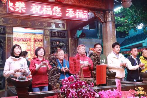 1150217何欣純初一走春祈福台中八區 蕭美琴親赴台中力挺欣欣向榮示意圖