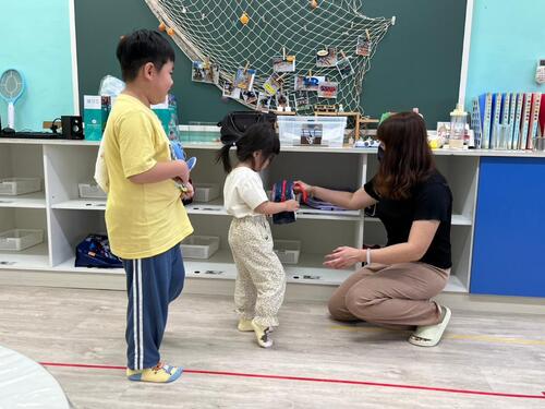 1150221家長有需求即開辦！中市公幼延長照顧服務全面到位 開辦率99%減輕育兒負擔示意圖